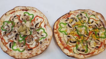 Pizza Allegra food