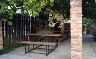 Hostinec Raduňka outside