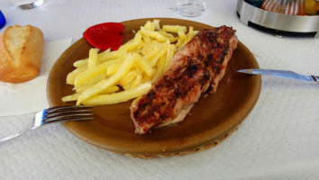 Parrilla La Roca food