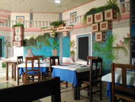 Cafeteria Braseria Duna inside