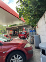 Gasolinera Cepsa outside
