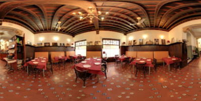 Café Del Casino inside