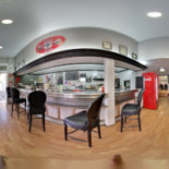 Las Tapitas De Stuart inside