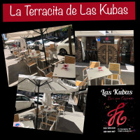 Cafe Las Cubas inside