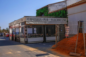 Cafe Pub Vulcano One outside