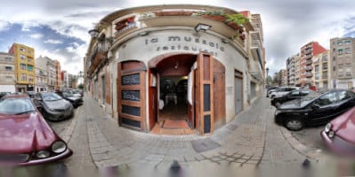 Restaurante La Mussola inside
