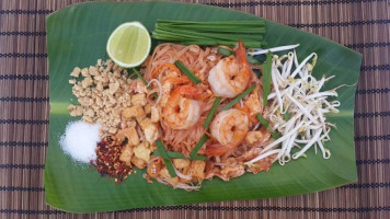 Yim Siam Thai Food food