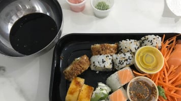 Sushi Up food