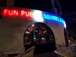 Moonlight Fun Pub inside