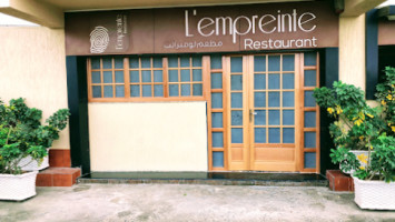 L' Empreinte outside