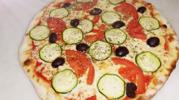 Oasis Pizzeria food