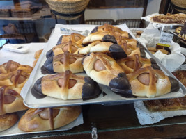 Panaderia Cafeteria Confiteria Bernal food