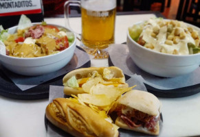 100 Montaditos Airesur food