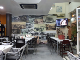 Cafeteria Pizzeria Camelia inside