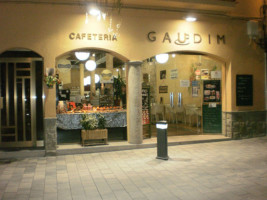 Cafeteria Gaudim outside