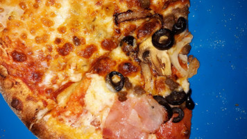 Domino's Pizza Emilio Baro food