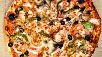 Domino's Pizza Montecarmelo food