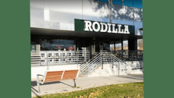 Rodilla Plaza De La Encina outside