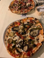 Pizzeria Dagigi food