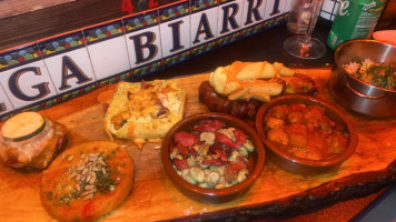 Bodega Biarritz food