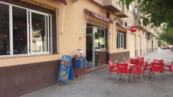 Cerveceria Clajer Cafeteria inside