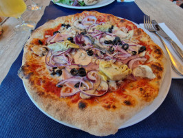 Pizzeria Pepa food