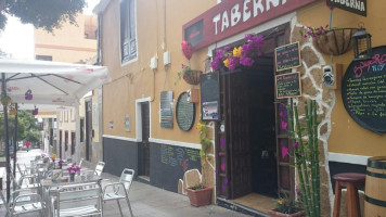 Taberna Tres J inside