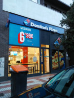 Domino's Pizza Alcala 595 outside