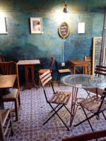 Cafe De Les Delicies inside