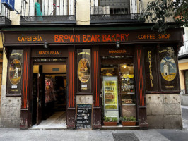 Brown Bear Bakery outside