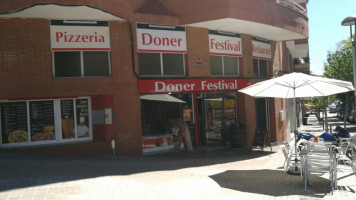 Doner Festival outside