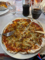 Pizzeria Giovanini food