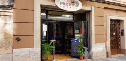 Pachito Lounge outside