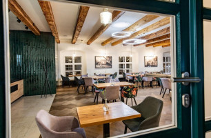 Restaurace Zlatá Terasa Dentro