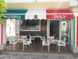 Pizzeria Sicily food