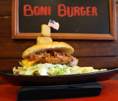 Boni Burger food