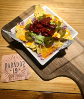 Parador 19 food