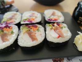 Zoro Sushi food