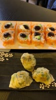 Sushi Oishi food