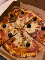 Pizzeria S'estatua food