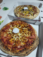 Pizza Ruíz food