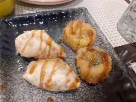 Lu Sushi food