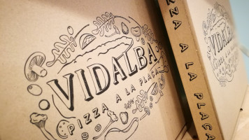 Vidalba Pizza A La Placa food