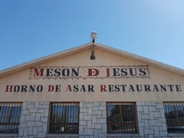 Meson De Jesus outside