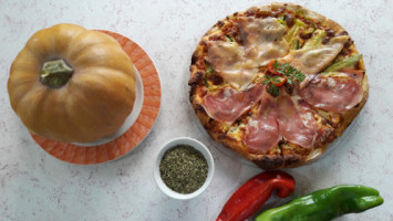 Alba Pizza food