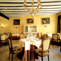 Parador De Santillana Gil Blas. El Jardin De Gil Blas food