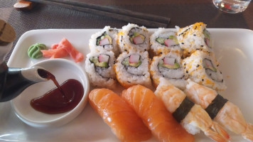 44 Sushi food