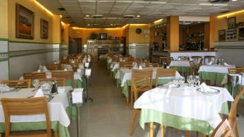 Hotel Restaurante Avenida food