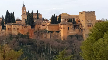 Puerta De La Alhambra Sl. inside
