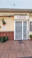 Cafe Capricho outside